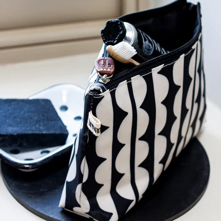 Scallop Print Make Up Bag