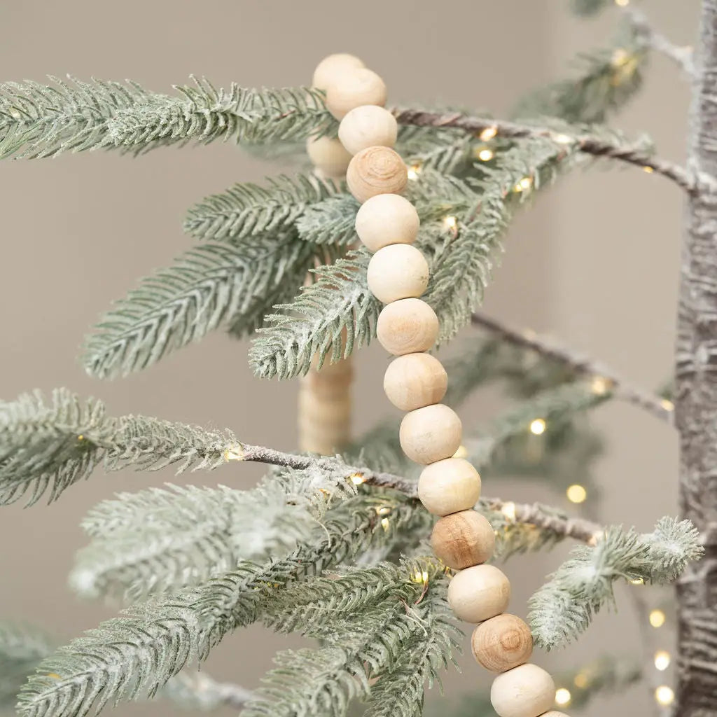 Wooden garland