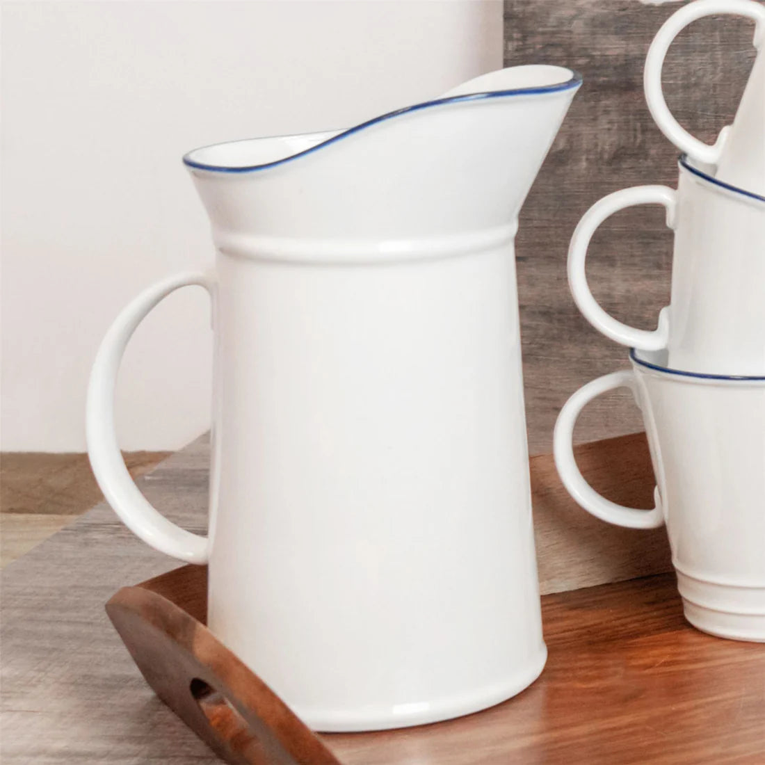Essential jug