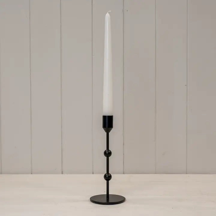 Medium candlestick