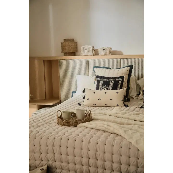 Nimes bedspread